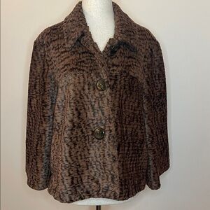 Kelly & Diane Faux Fur Cropped Coat Women’s Size 10 Swing Style Soft Velvety